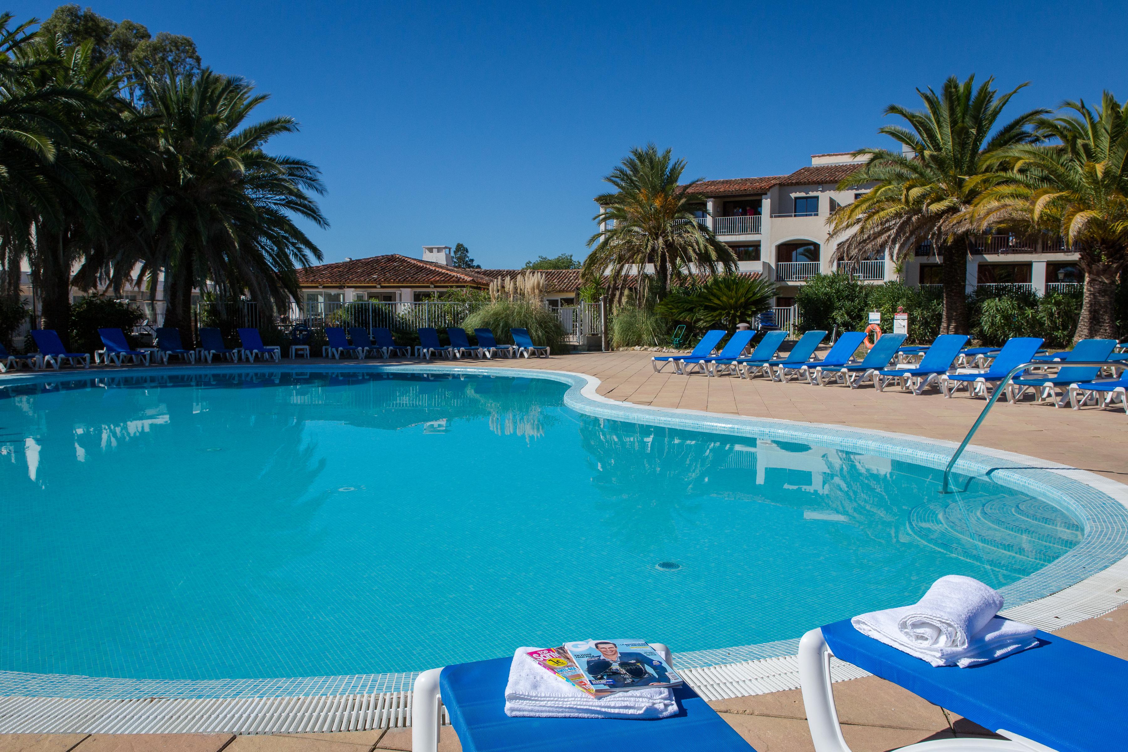Sowell Residences Les Perles Du Golfe De Saint-Tropez 그리모 외부 사진