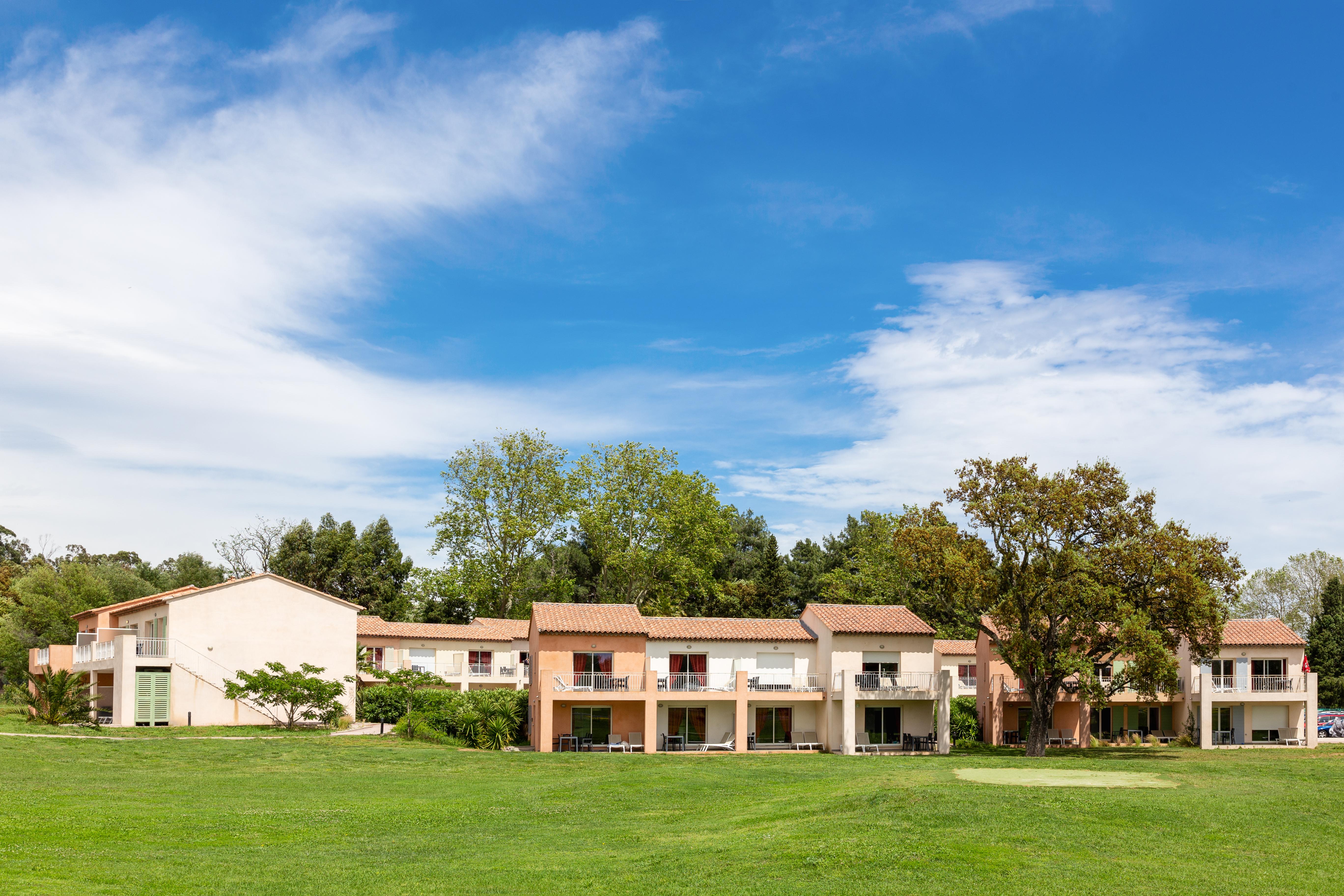 Sowell Residences Les Perles Du Golfe De Saint-Tropez 그리모 외부 사진